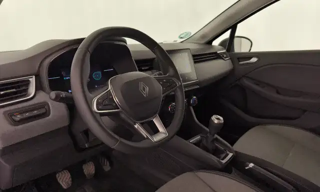 Renault Clio view 10