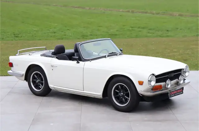 Triumph TR6 Overdrive - Body Off Restored