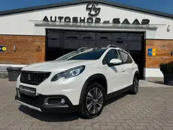 Peugeot 2008 Allure/AUTOMATIK/SHZ/NAVI/KAMERA/PANO