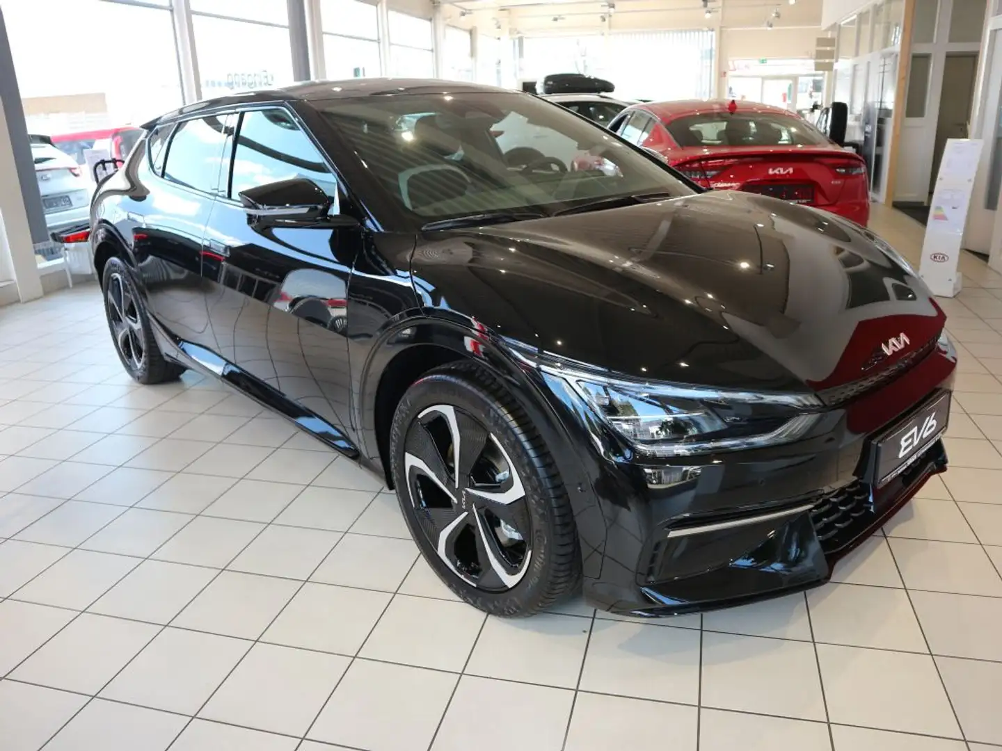 Kia EV6 77,4-kWh AWD GT-line Schwarz - 1
