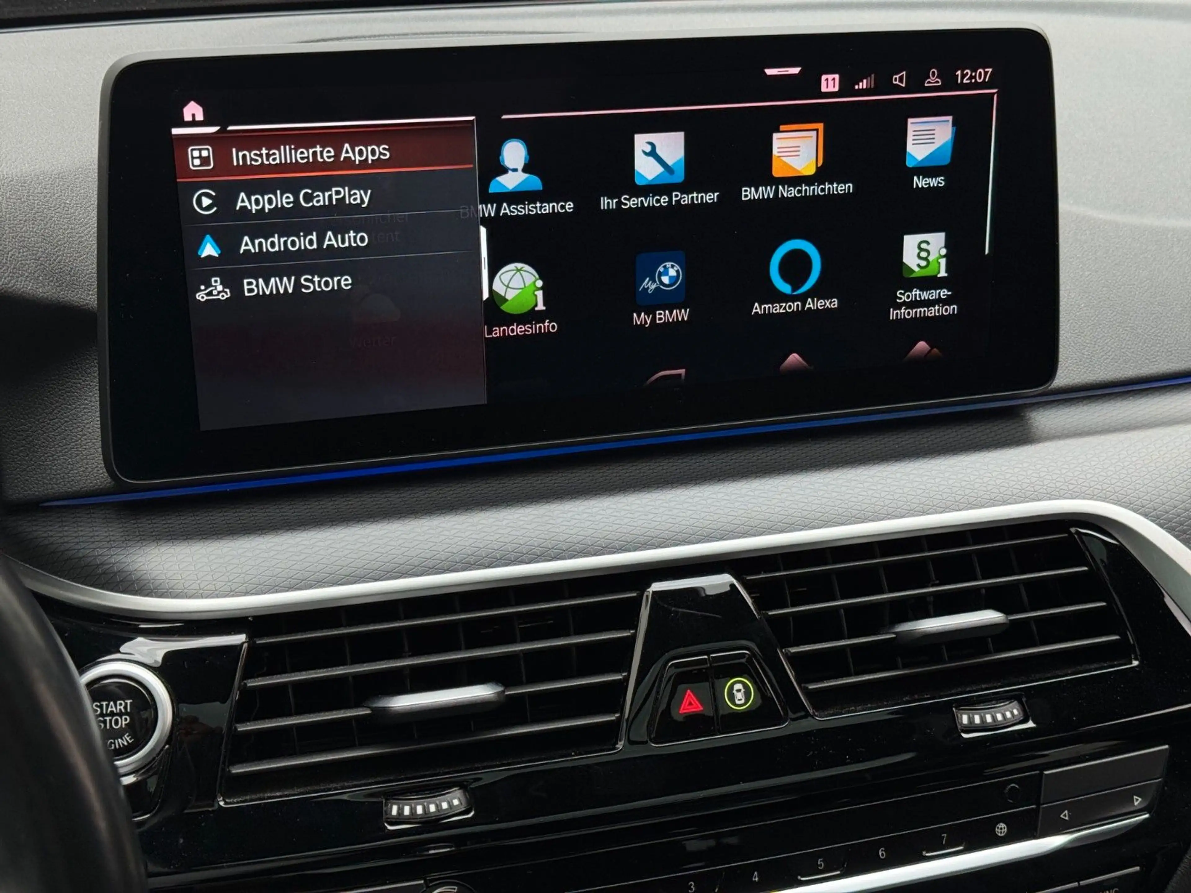 BMW 540 d xDrive Touring M Sport Pro harman|Panorama — photo 12
