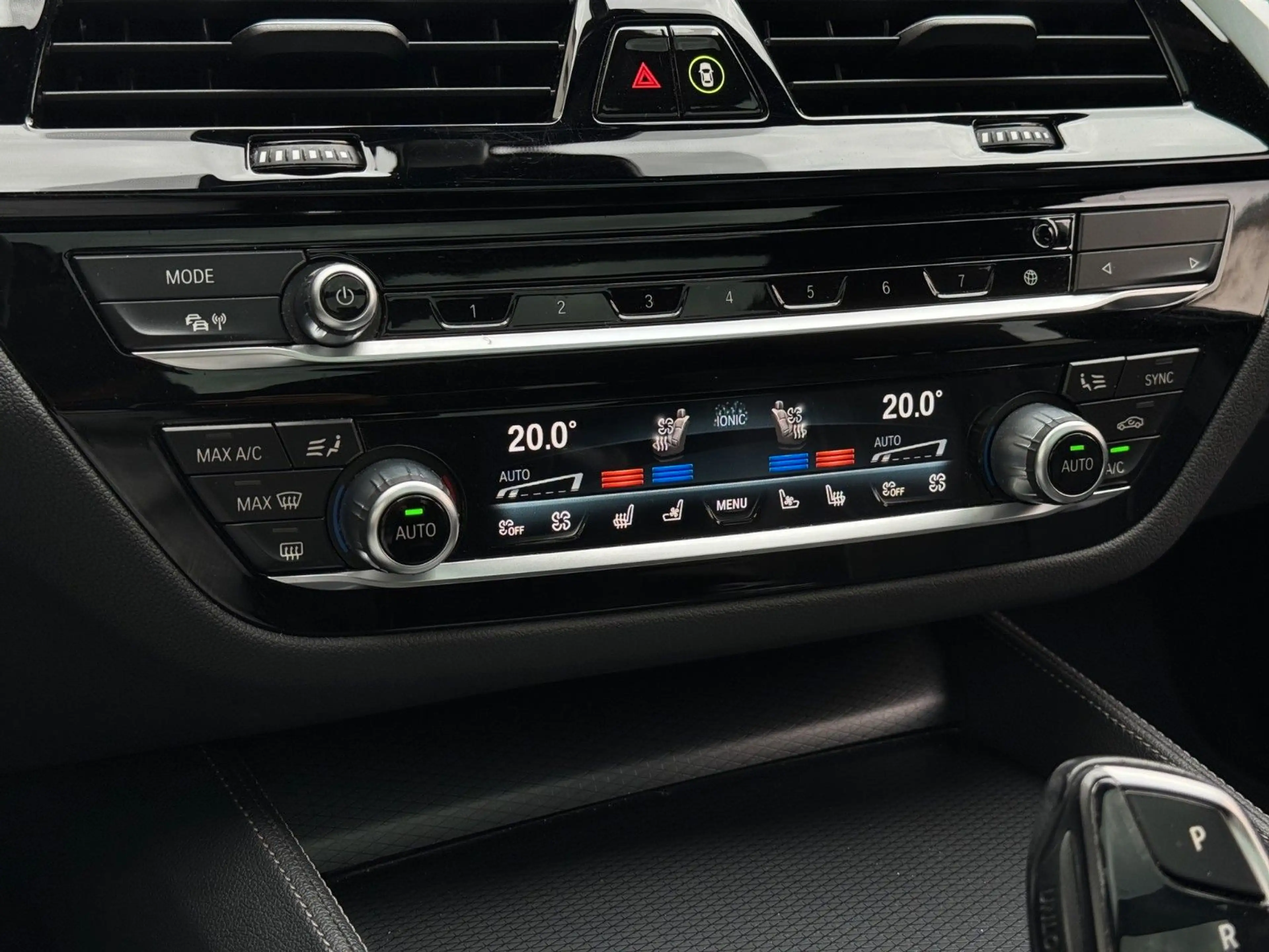 BMW 540 d xDrive Touring M Sport Pro harman|Panorama — photo 15