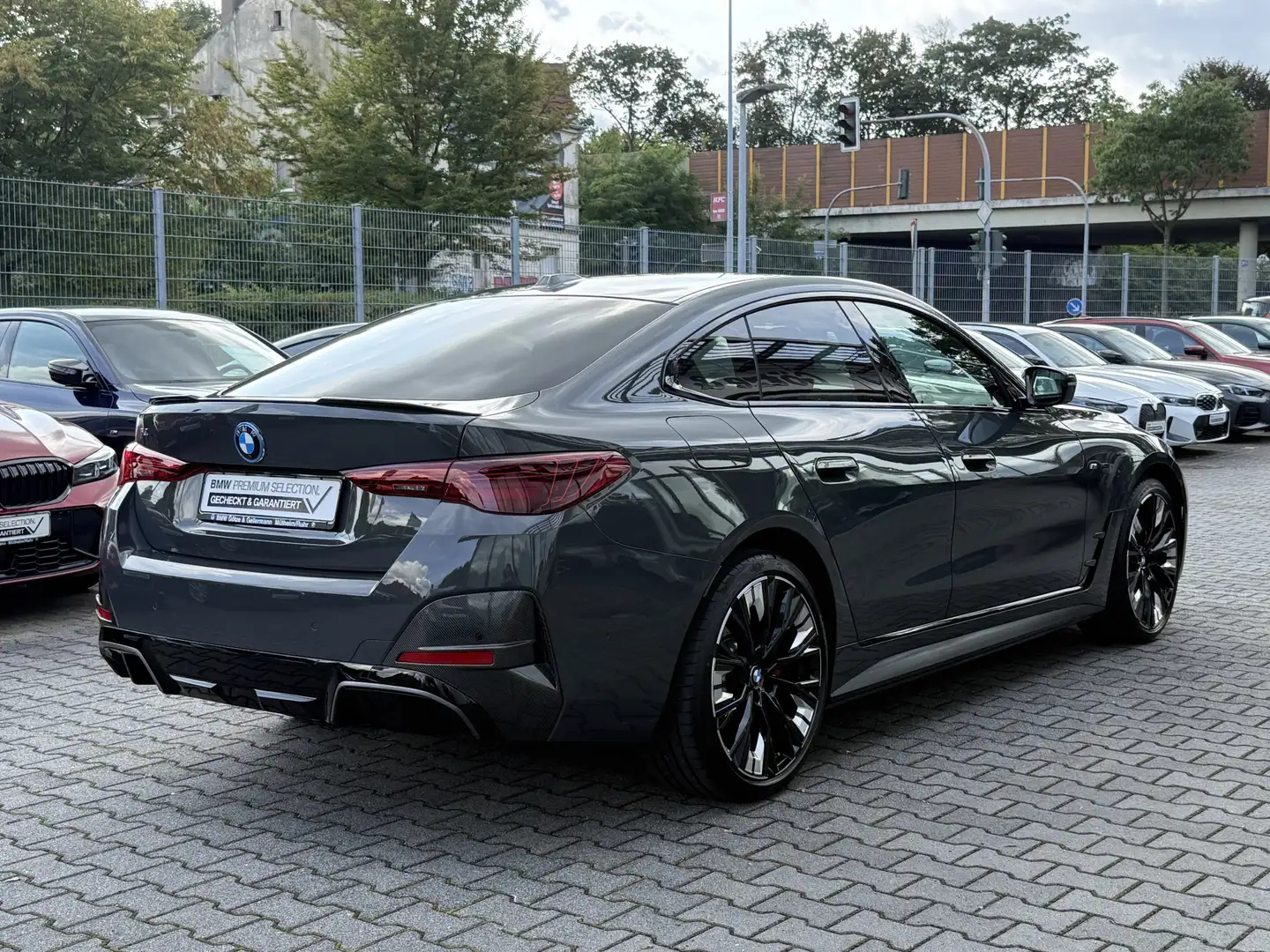 BMW i4 M50 xDrive M Sport PRO MCarbon Stop&Go FACELIFT Grau - 2