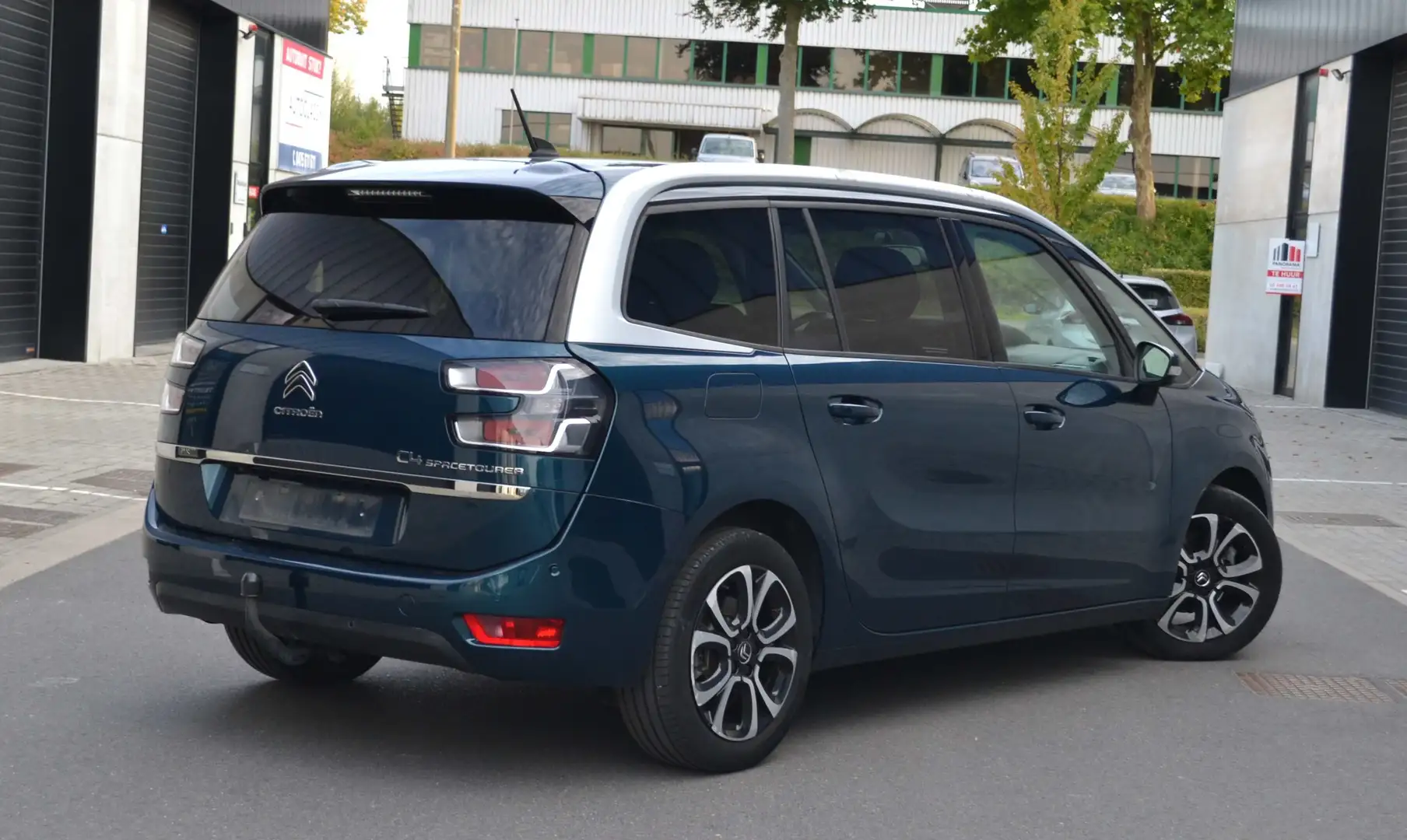 Citroen Spacetourer Grand C4 1.2 EAT8 Shine *7 Places* Semi-cuir TVA Bleu - 2