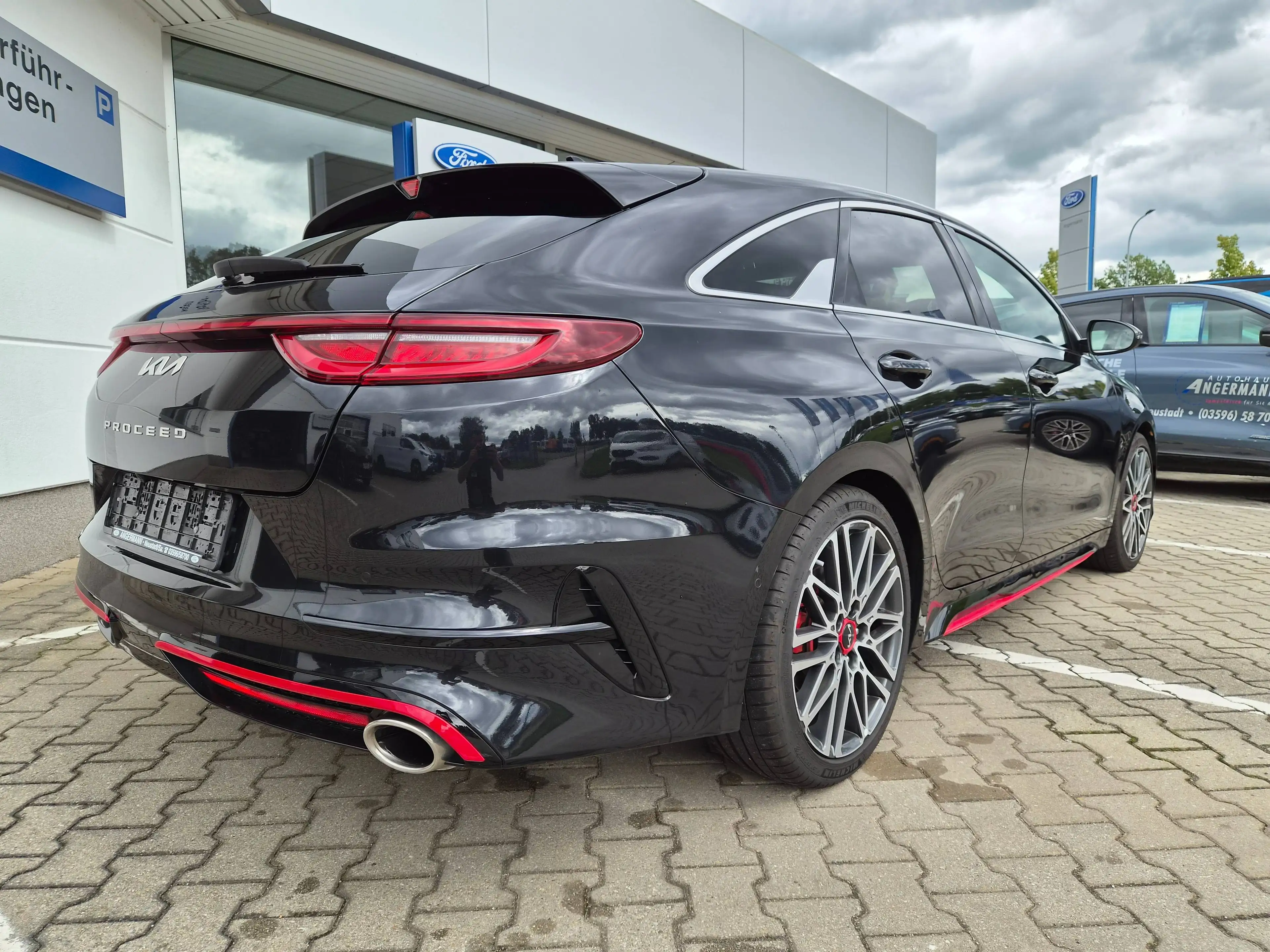 Kia ProCeed / pro_cee'd GT — photo 14