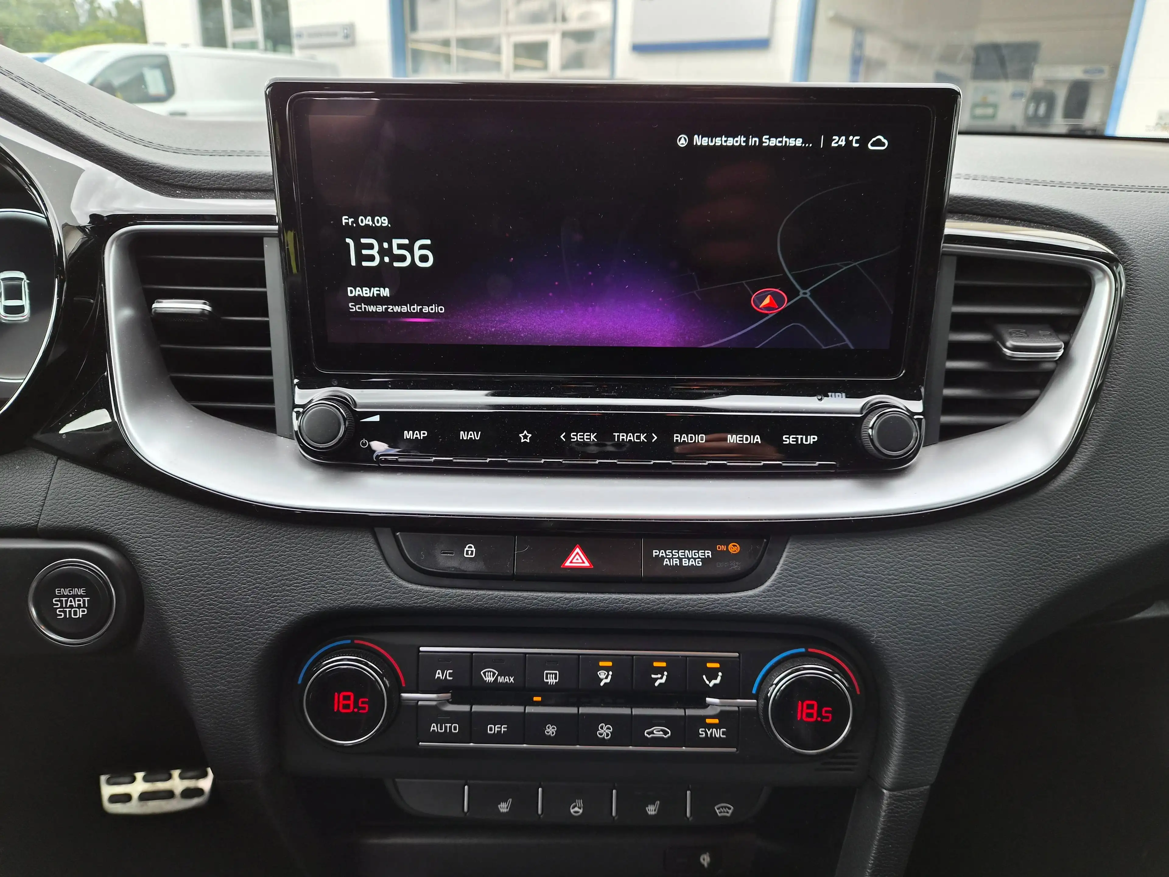 Kia ProCeed / pro_cee'd GT — photo 10