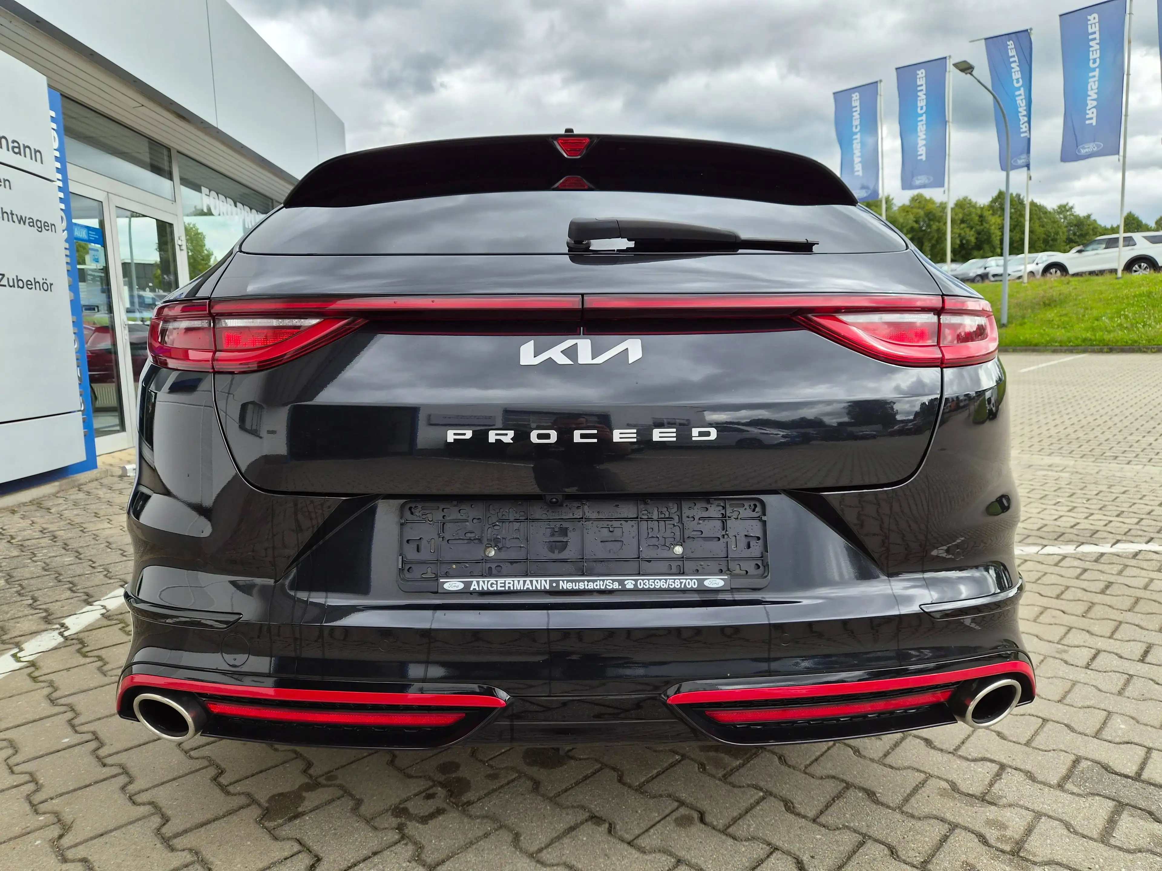 Kia ProCeed / pro_cee'd GT — photo 15