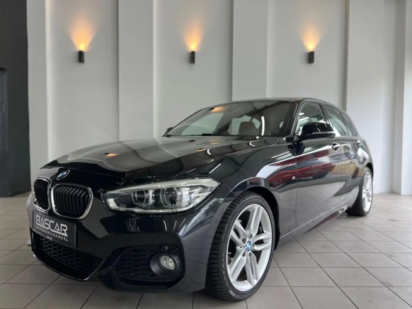 BMW 118 118i - BVA F20 LCI M Sport Noir - 2