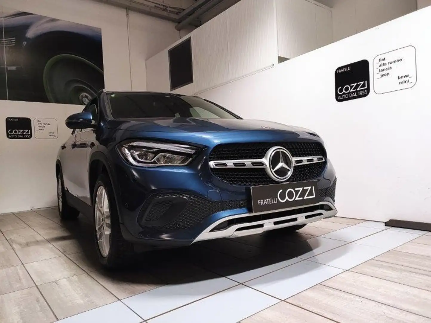 Mercedes-Benz GLA 250 - GLA 250 Automatic Sport Blu/Azzurro - 1