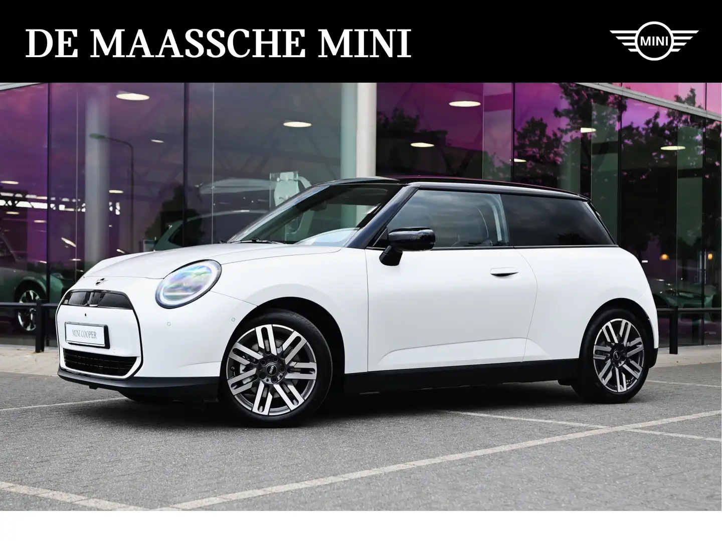 MINI Cooper E Hatchback / Classic / Pakket L / 17 inch Parallel Wit - 1