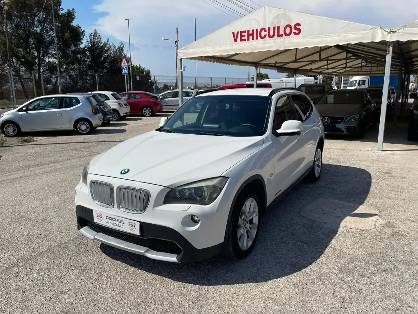 BMW X1 sDrive 20d Blanco - 1