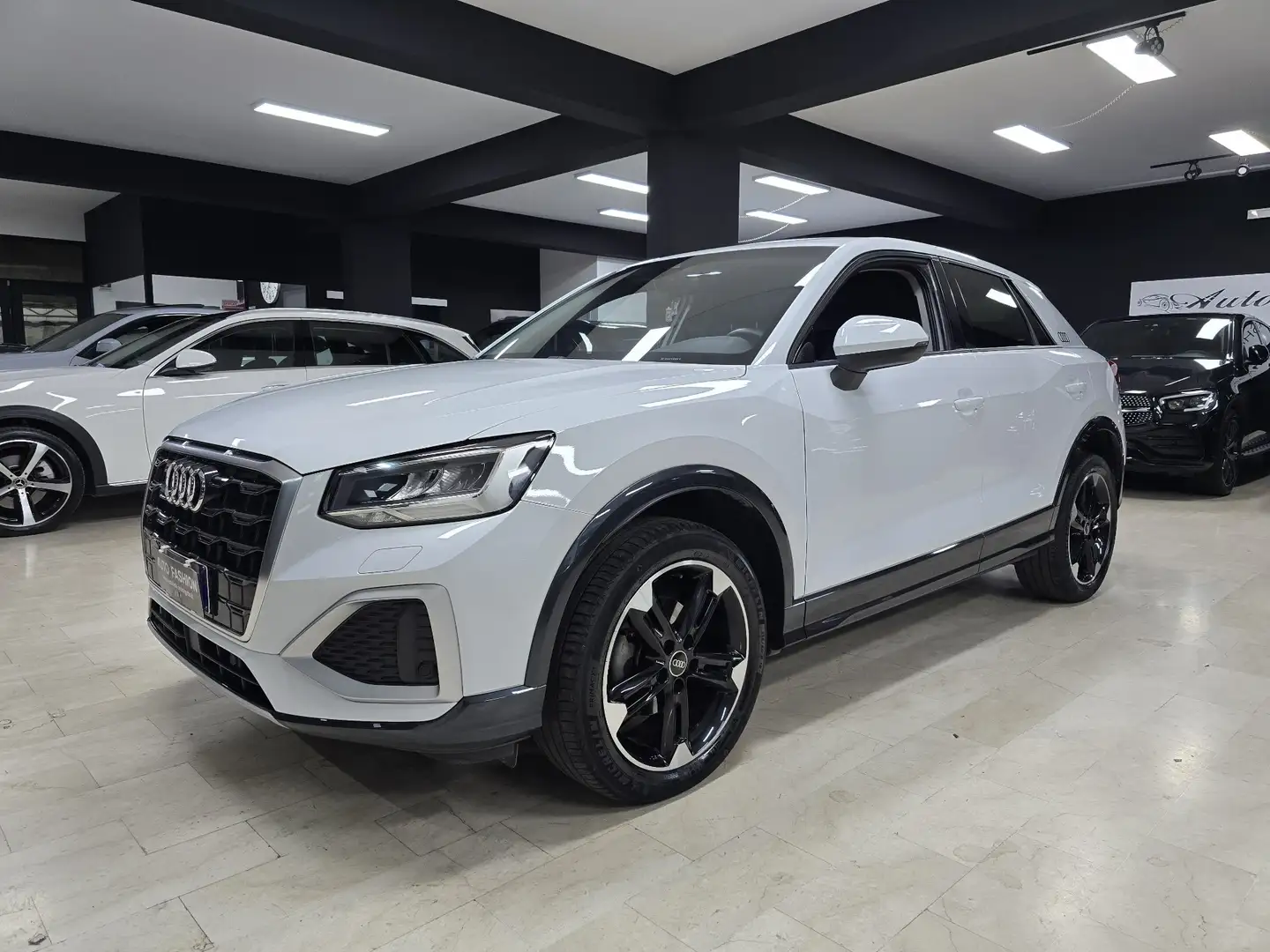 Audi Q2 Q2 I 2021 30 2.0 tdi Admired s-tronic Weiß - 1