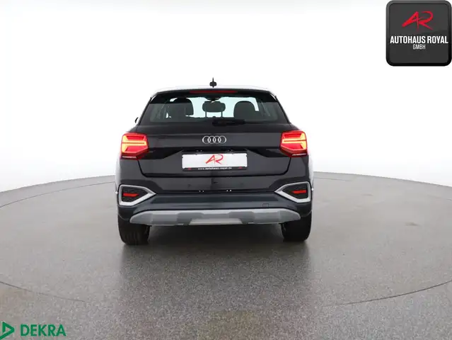 Audi Q2 view 4