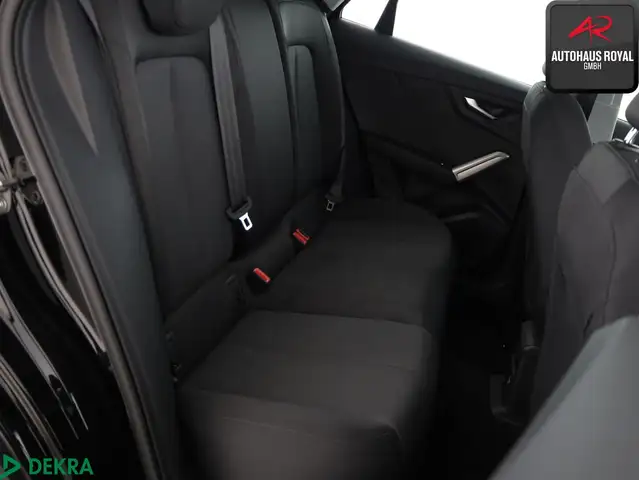Audi Q2 view 12