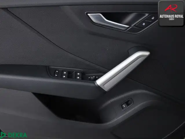 Audi Q2 view 14