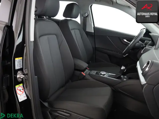 Audi Q2 view 11