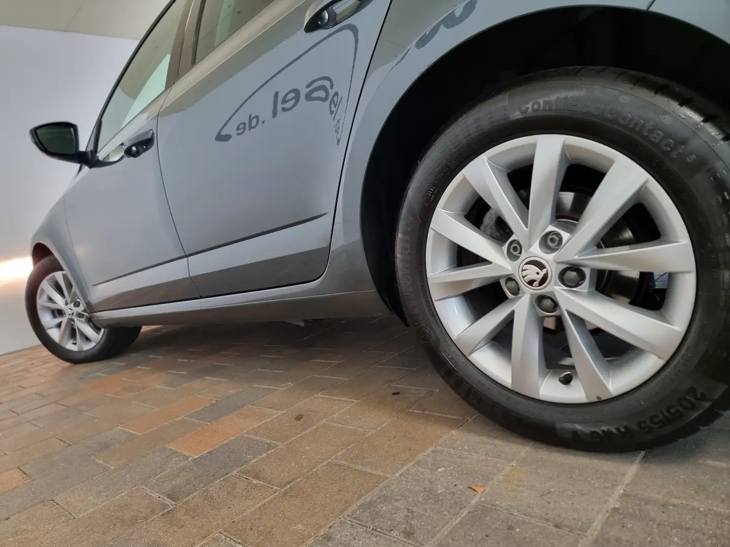 Skoda Octavia Ambition DSG Navi Klima Tempomat Kamera Grau - 2