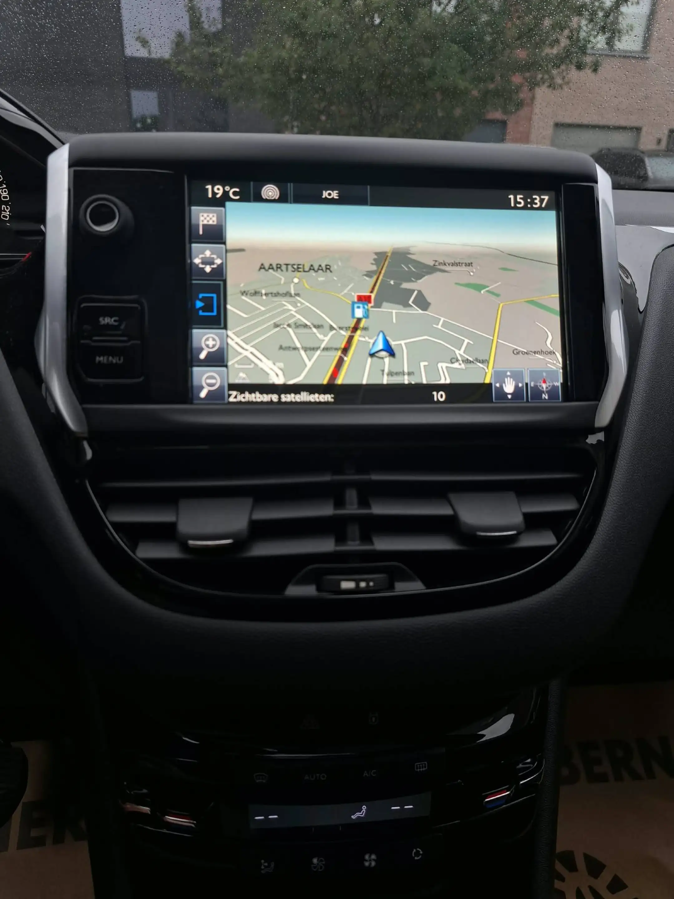 Peugeot 208 208 1.2i Allure — photo 9