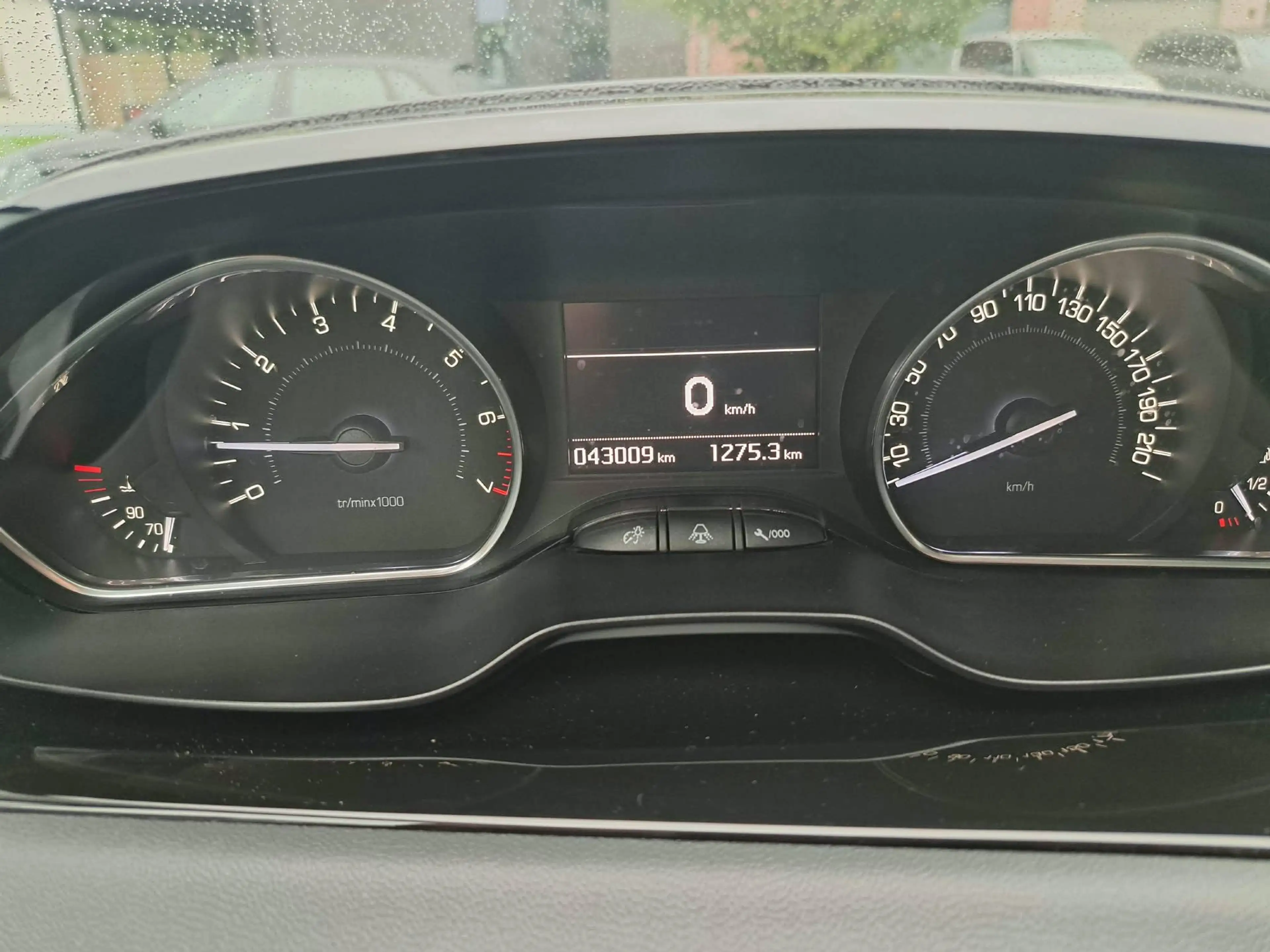 Peugeot 208 208 1.2i Allure — photo 11