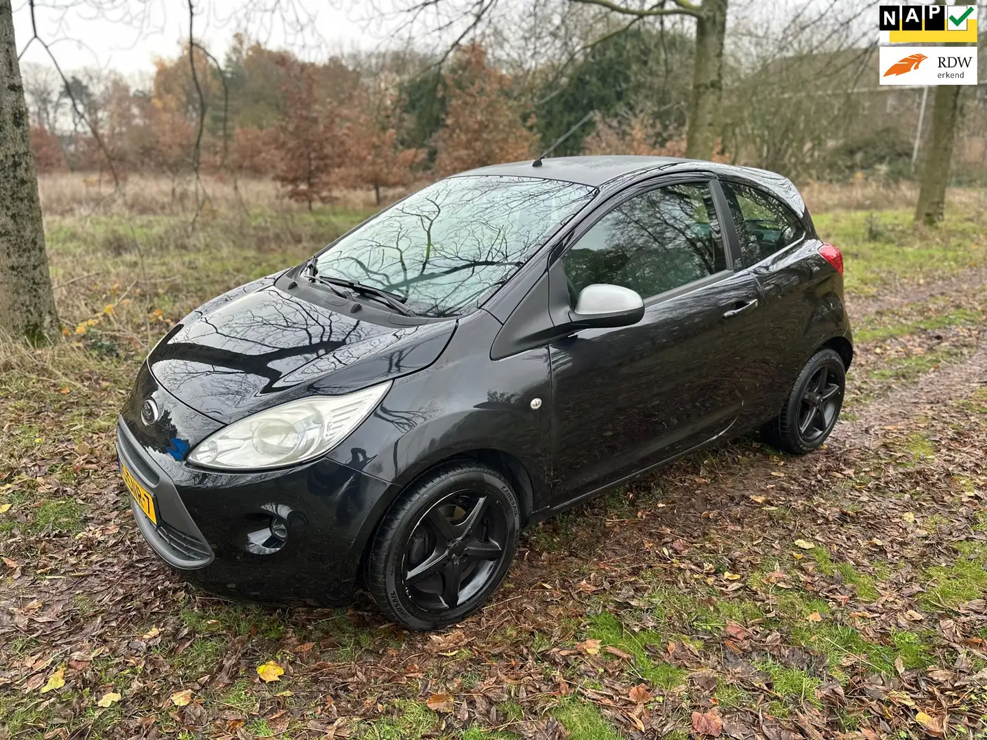 Ford Ka/Ka+ 1.2 Cool & Sound start/stop apk t/m 31-10-2026 Zwart - 1