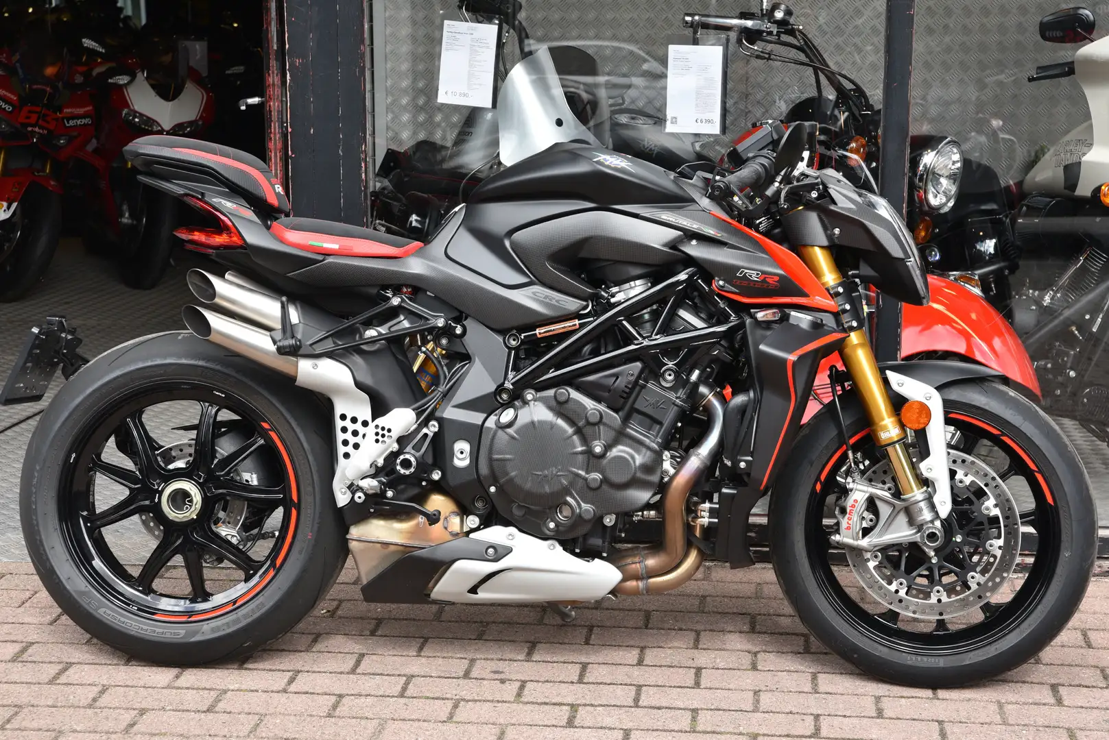 MV Agusta Brutale 1000 RR ***MOTO VERTE*** Чорний - 2