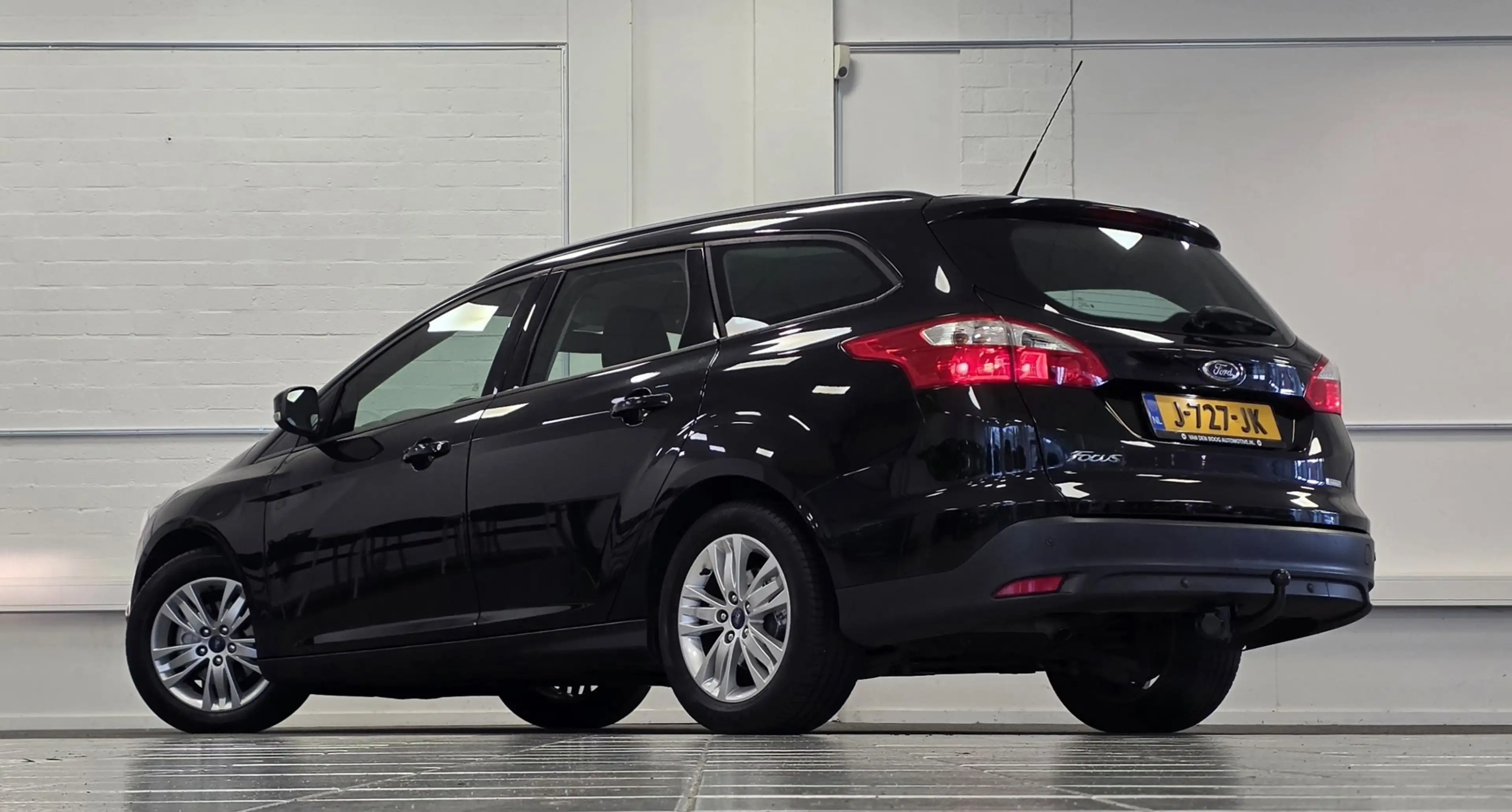 Ford Focus Wagon 1.0 EcoBoost Edition Trekhaak Goed onderhoud — photo 6