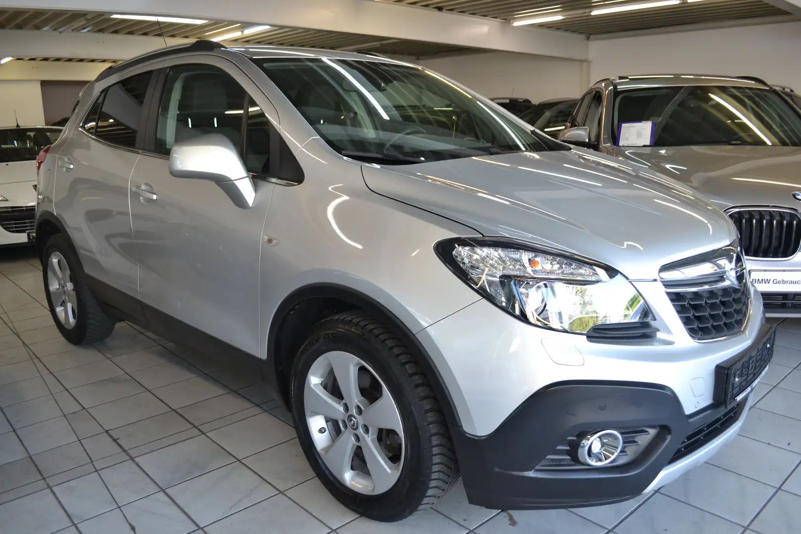 Opel Mokka Innovation AUTOMATIK*KAMERA*XENON*T-LEDER*NAVIGATI Silber - 2