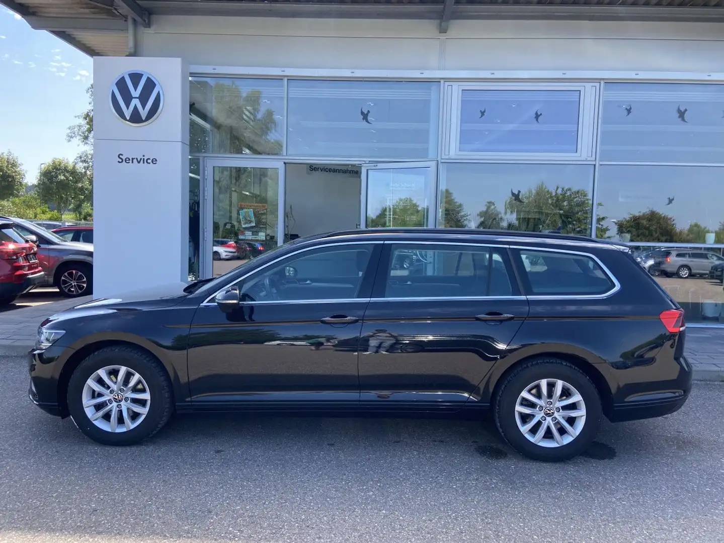 Volkswagen Passat 2.0 TDI BUSINESS NAVI+LED+KAMERA+AHK+APP- Schwarz - 2