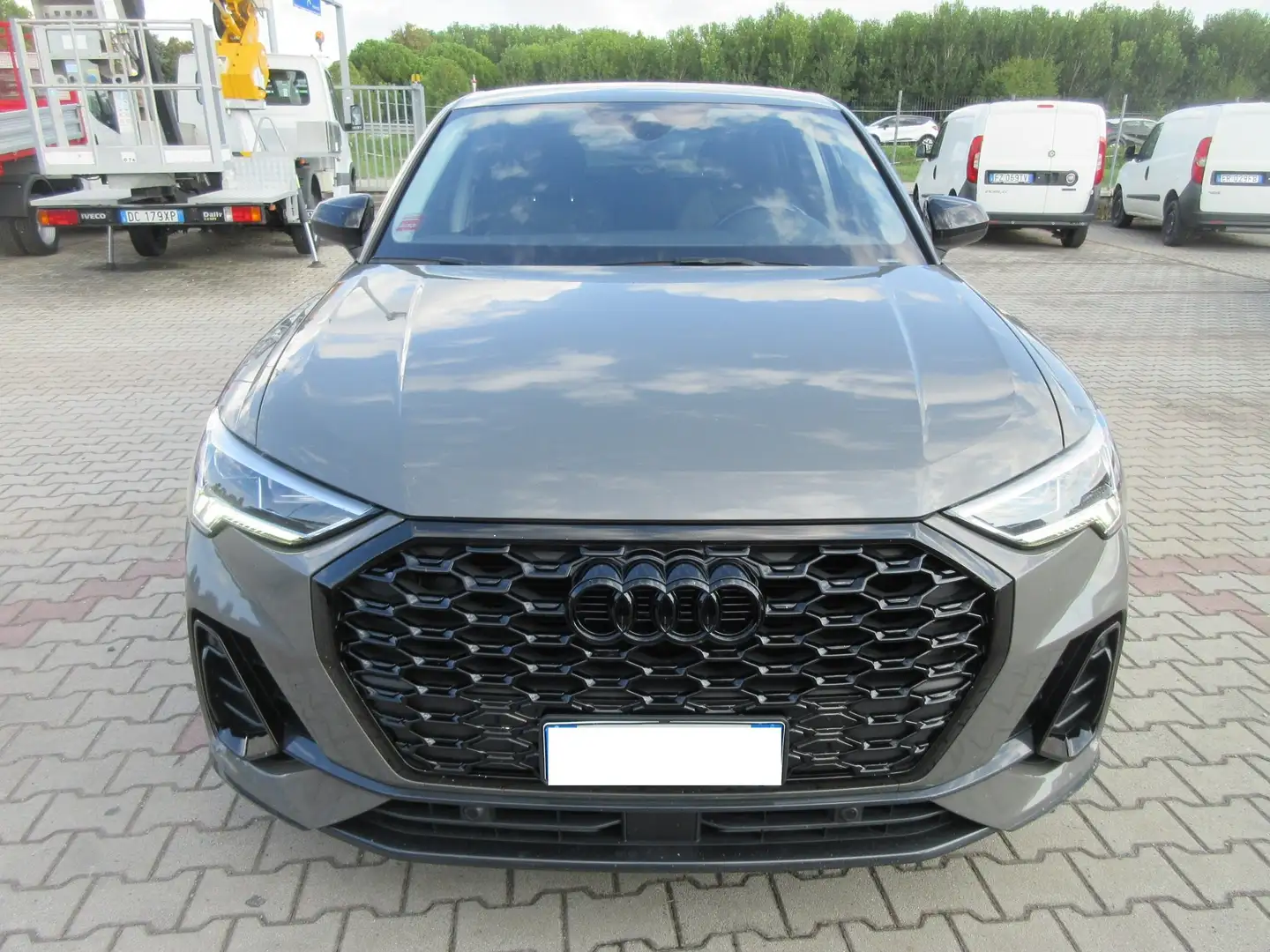 Audi Q3 2019 Sportback 35 2.0 tdi S line edition s-tronic Gris - 2