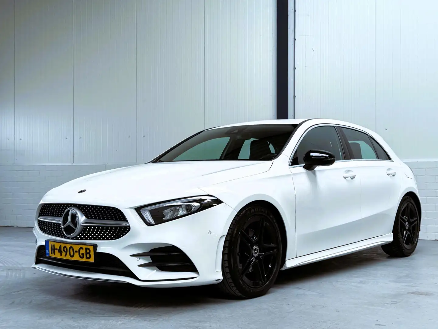 Mercedes-Benz A 180 d Business Solution AMG Wit - 2