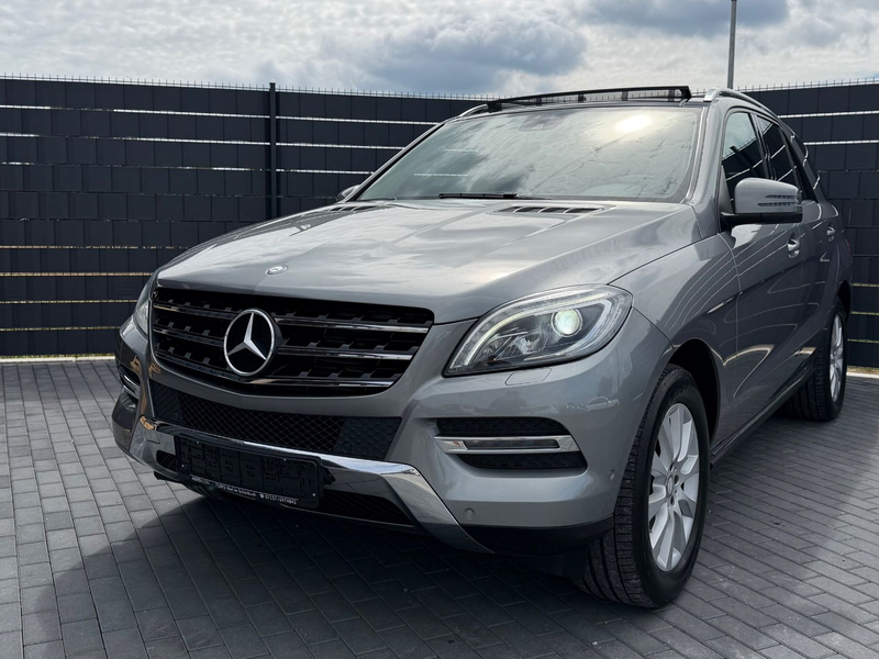 Mercedes-Benz ML 250 BlueTec 4M*7G*PANO*CAM*LUFT*AHK
