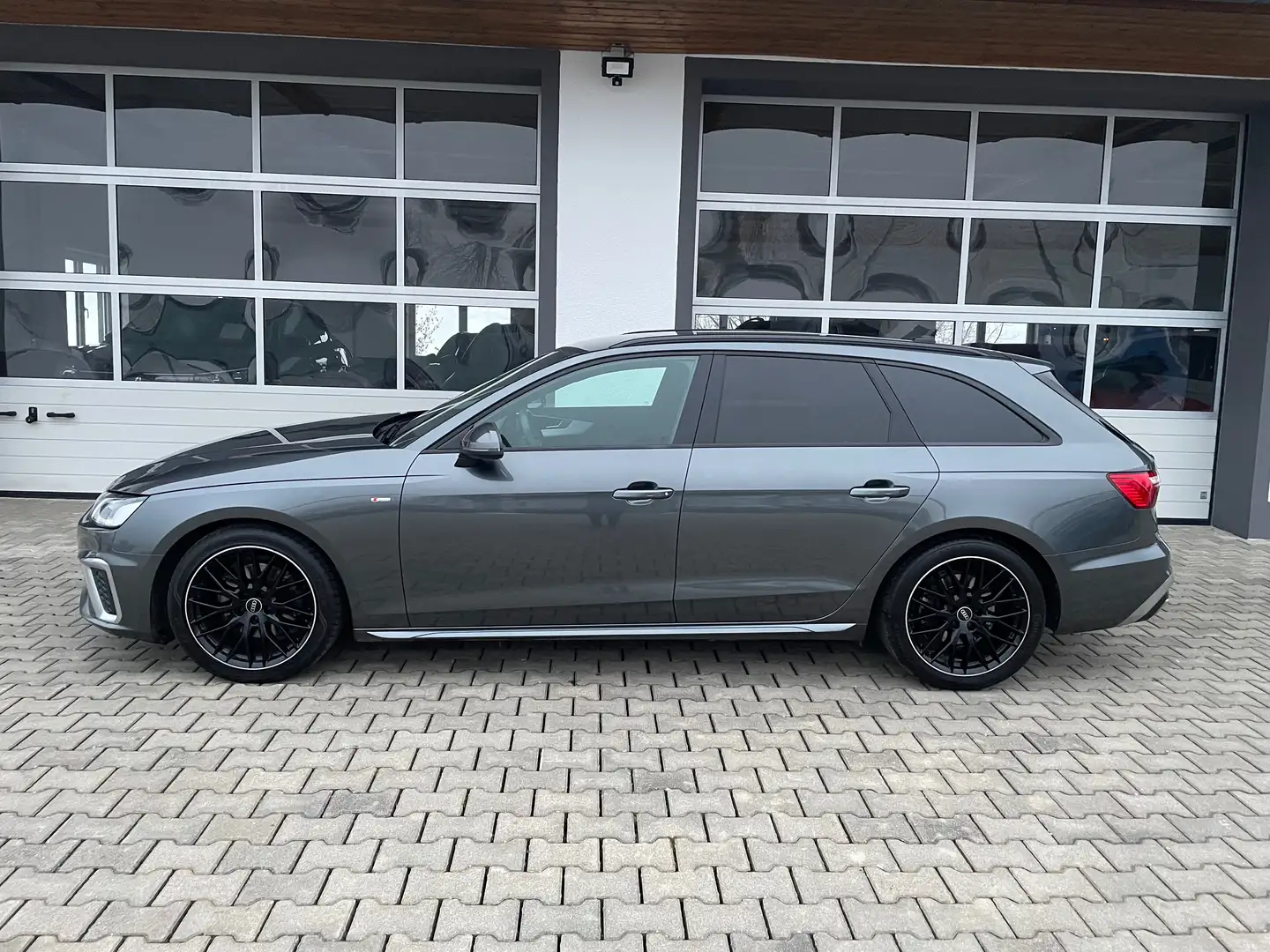 Audi A4 35 TDI S-tronic *S-line*AHV*RFK*LED*VIRTUAL*APP* Grau - 2