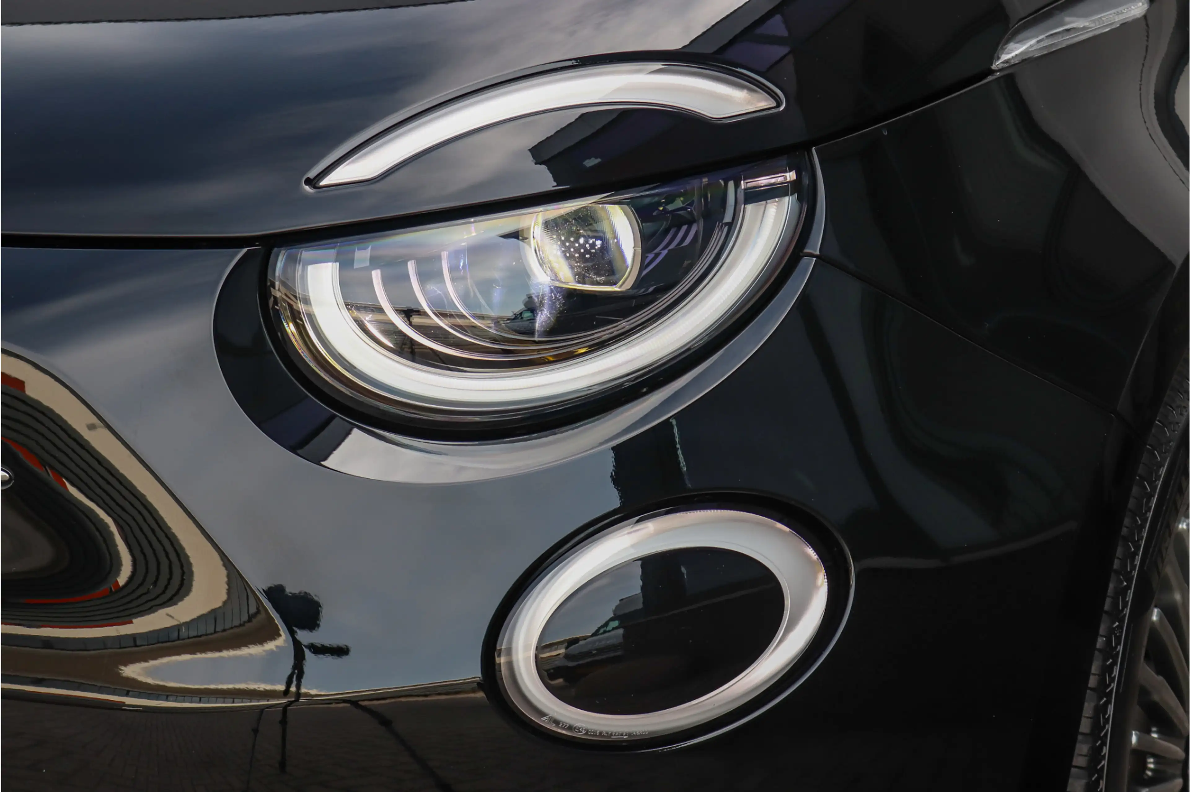 Fiat 500e Icon 42 kWh Magic Eye Pano Carplay Zeer luxe Garan — photo 29