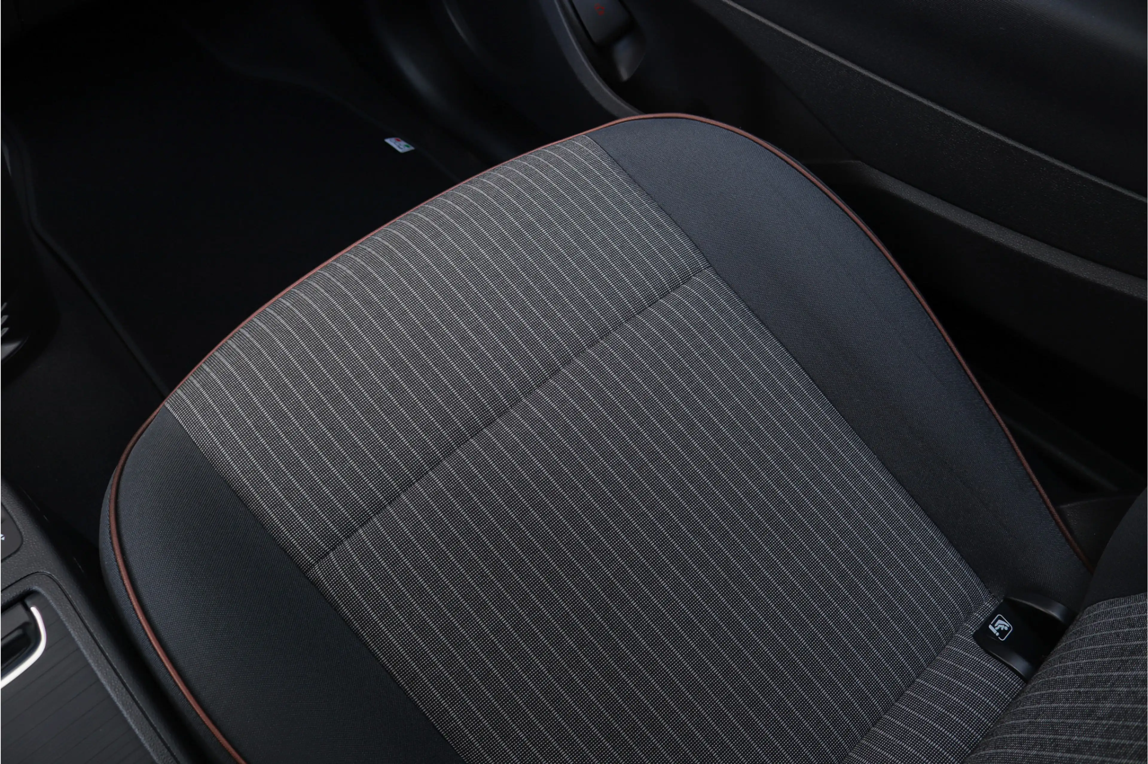 Fiat 500e Icon 42 kWh Magic Eye Pano Carplay Zeer luxe Garan — photo 24