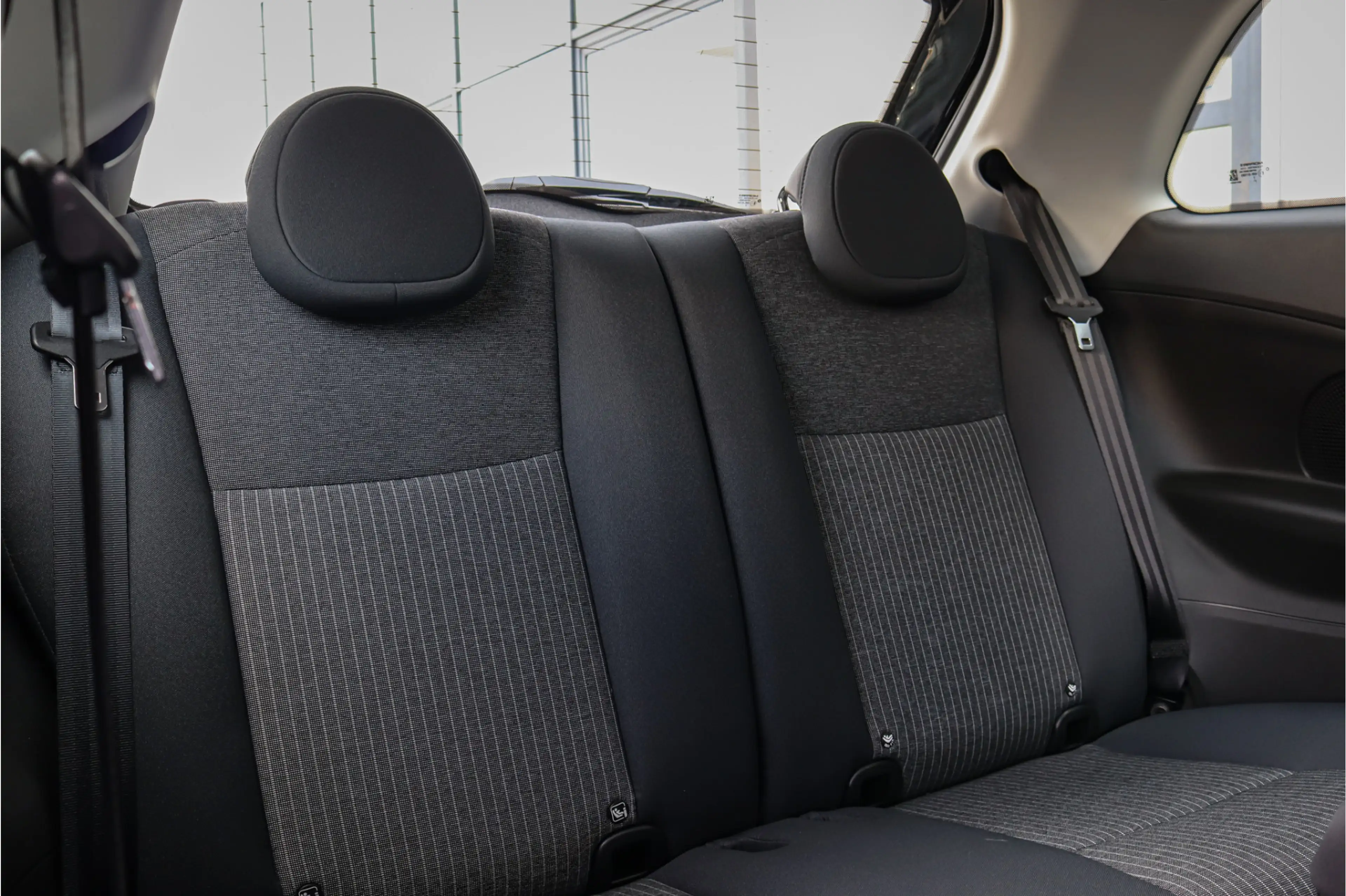 Fiat 500e Icon 42 kWh Magic Eye Pano Carplay Zeer luxe Garan — photo 26