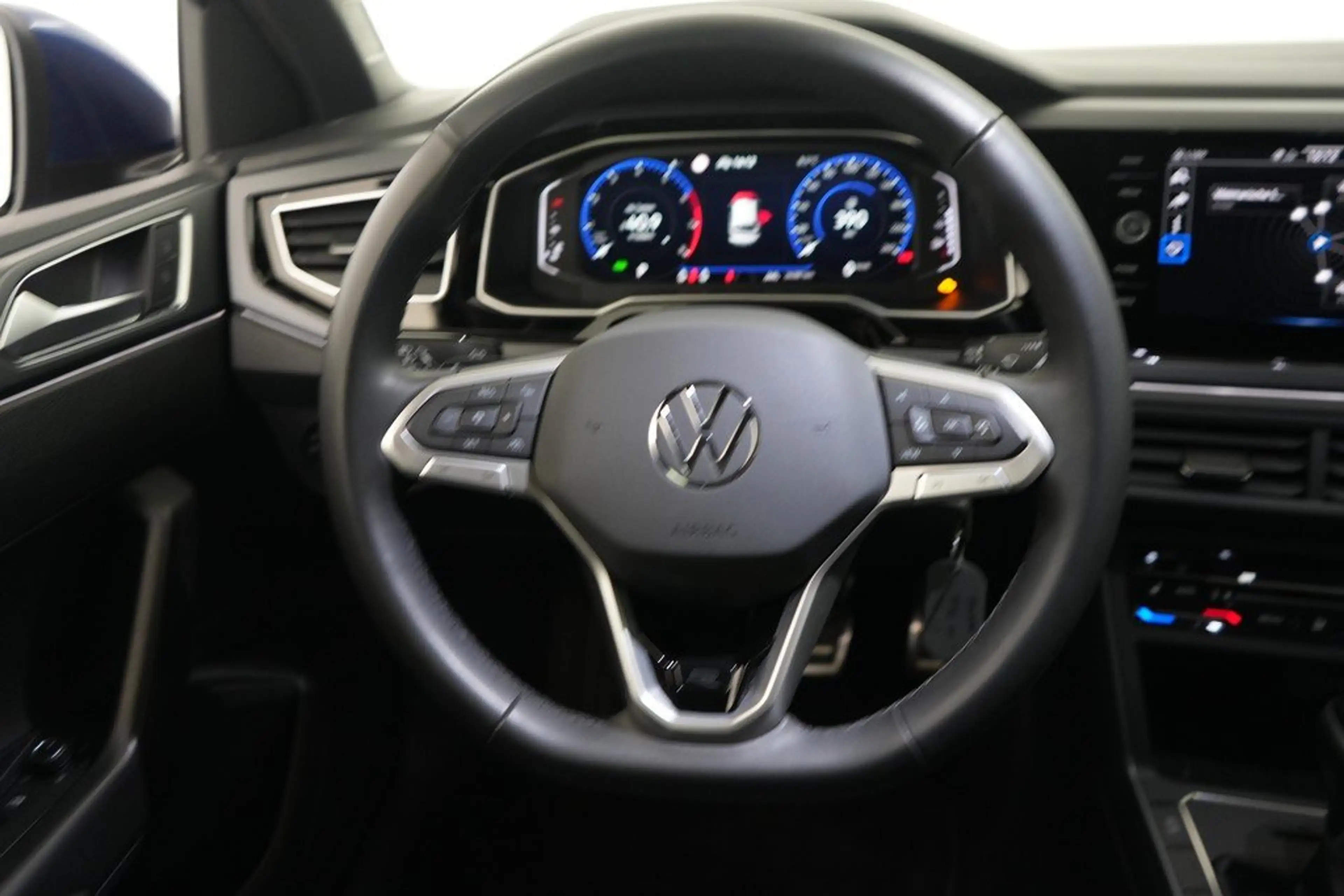 Volkswagen Taigo 1.5 TSI DSG R-Line AHK ACC Kamera Navi — photo 13