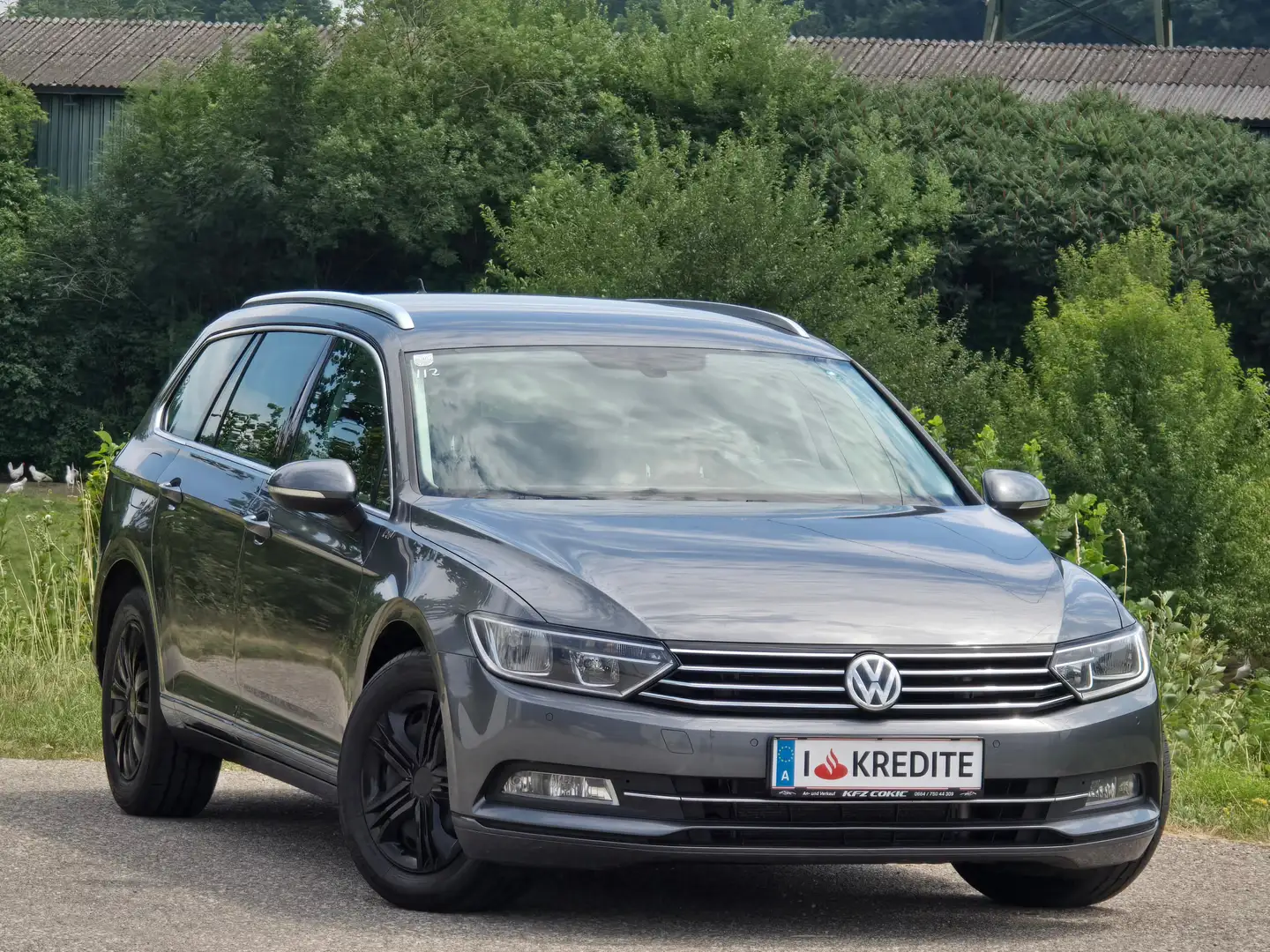 Volkswagen Passat Variant Comfortline 1,6 TDI Top* Kredit*  Navi* Tempomat* Grau - 2
