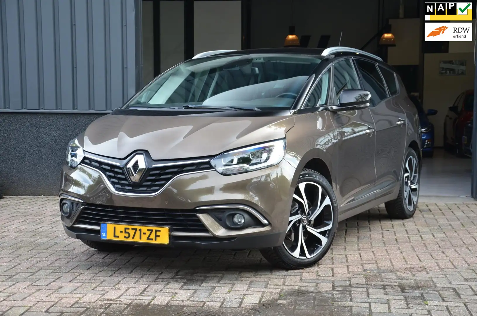 Renault Grand Scenic 1.3 TCe Bose 7p. AUT|20inch|Revisie motor Brązowy - 1