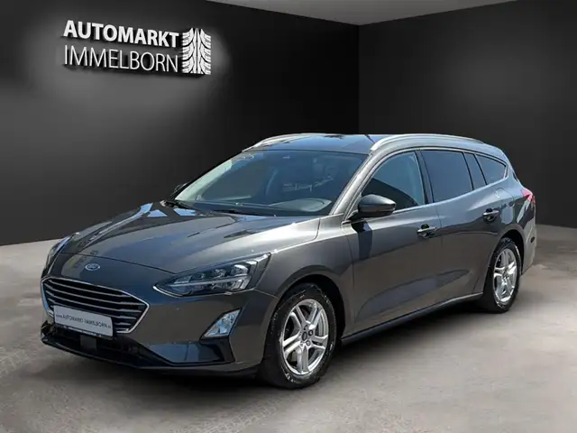 Ford Focus view 4