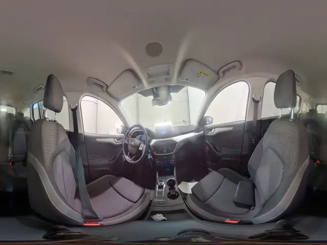 Ford Focus view 13