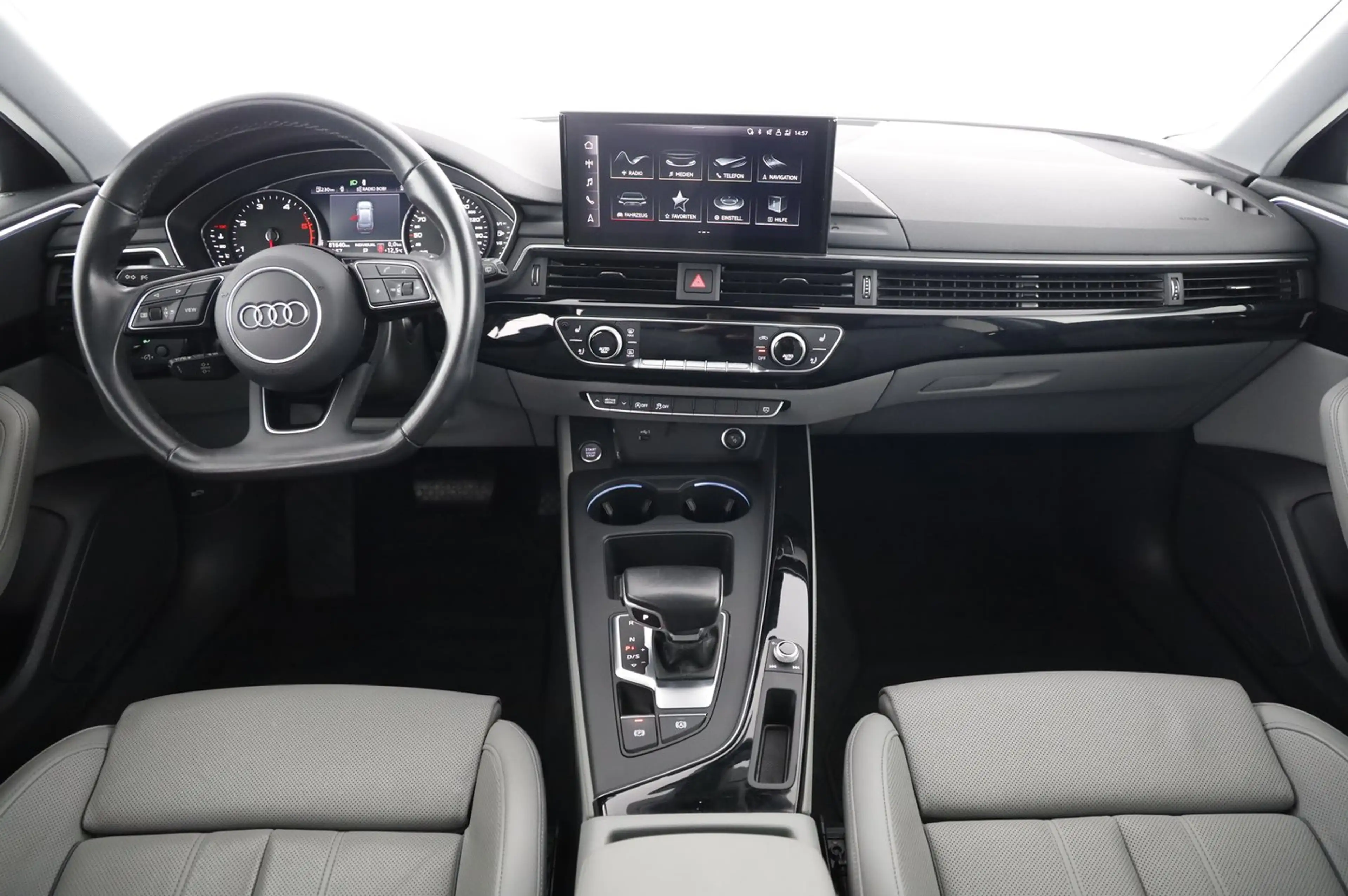 Audi A4 35 TDI S line — photo 7