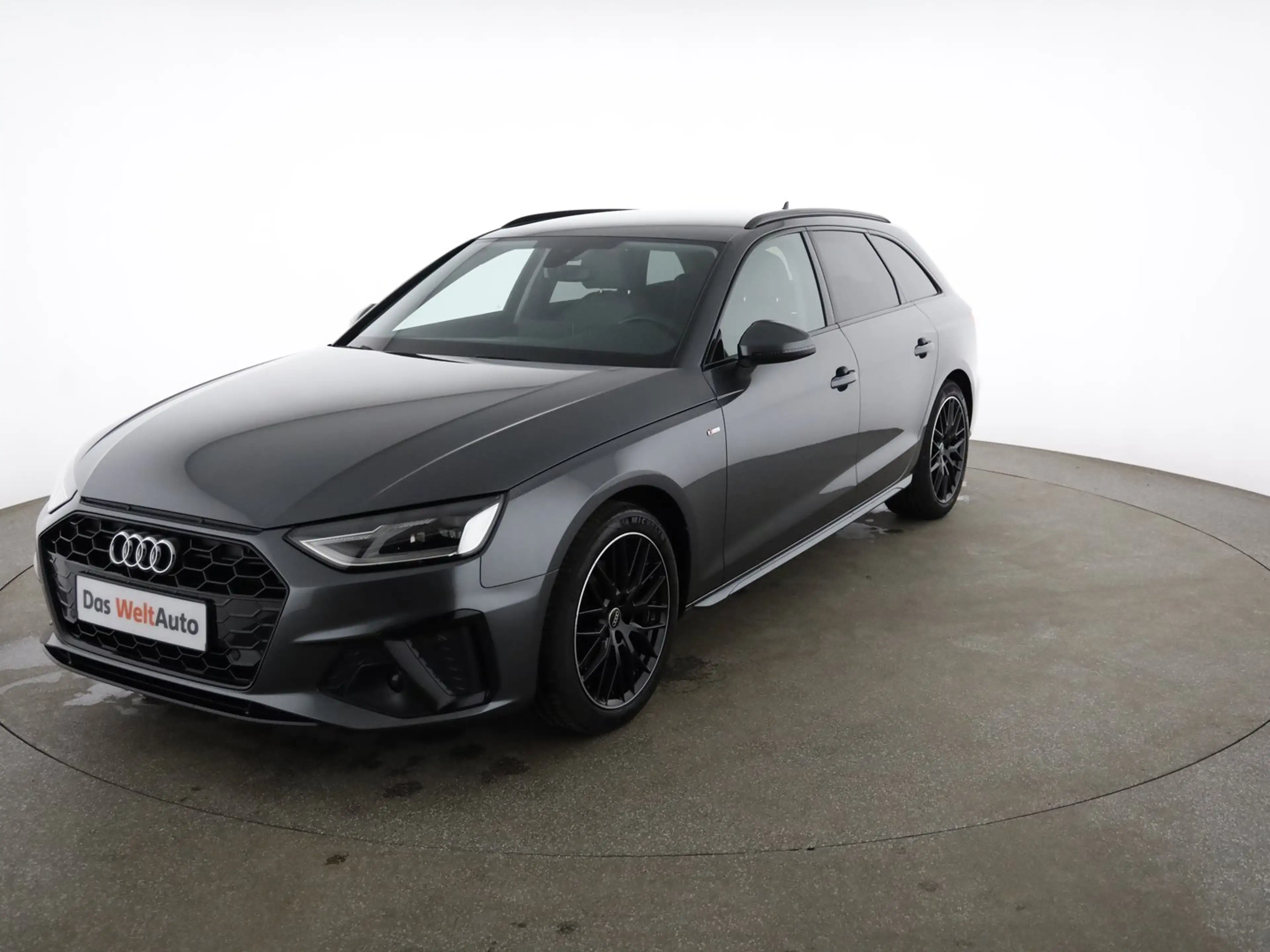 Audi A4 35 TDI S line
