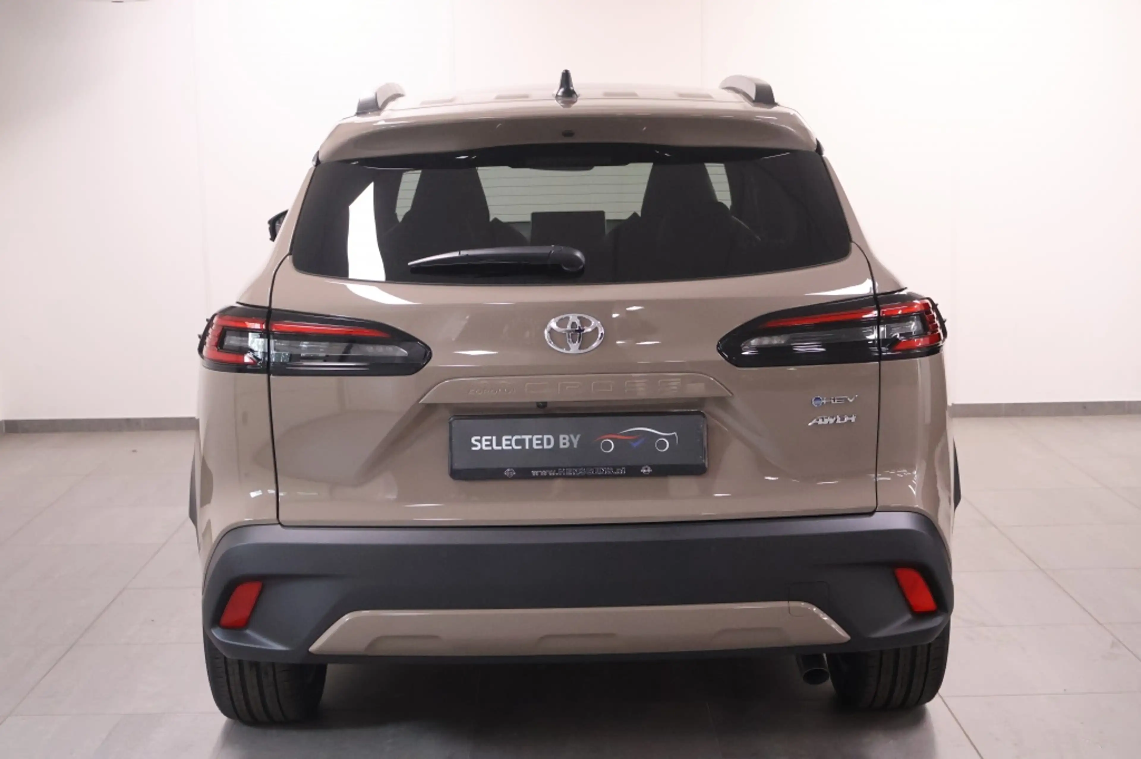 Toyota Corolla Cross Hybrid 180 Executive | AWD | 4x4 | Direct leverbaa — photo 3
