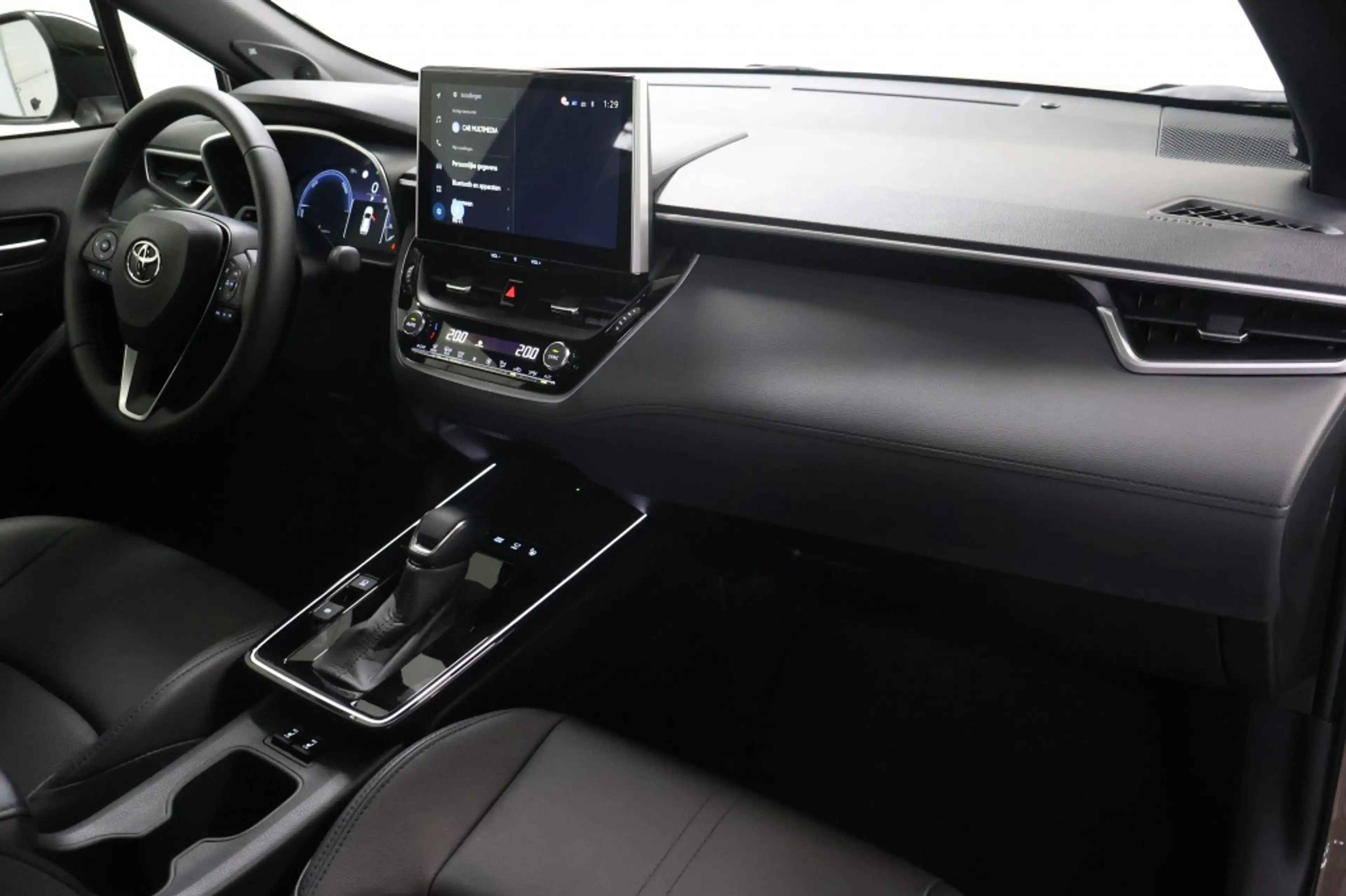 Toyota Corolla Cross Hybrid 180 Executive | AWD | 4x4 | Direct leverbaa — photo 13