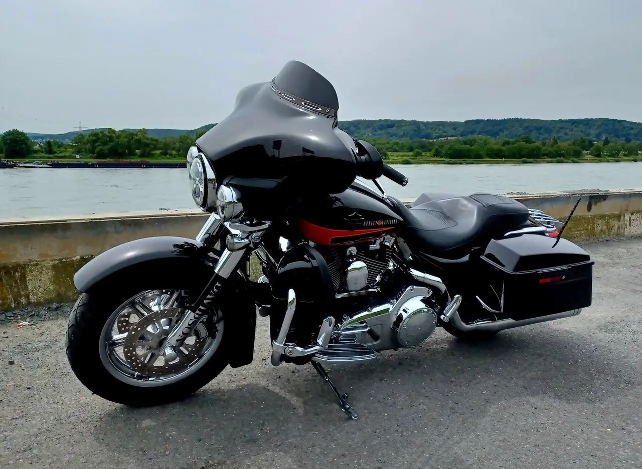 Harley-Davidson Street Glide