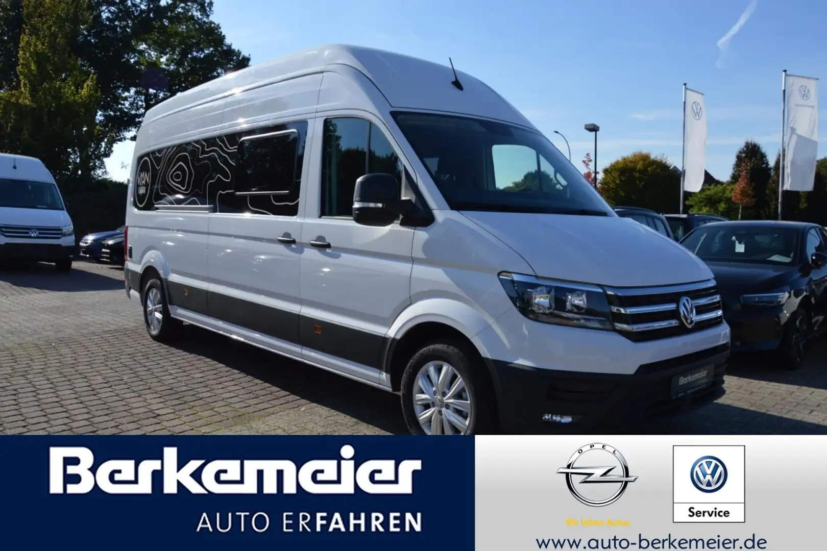Volkswagen Crafter DSG VAN Fabrik premium Individualausbau Weiß - 1