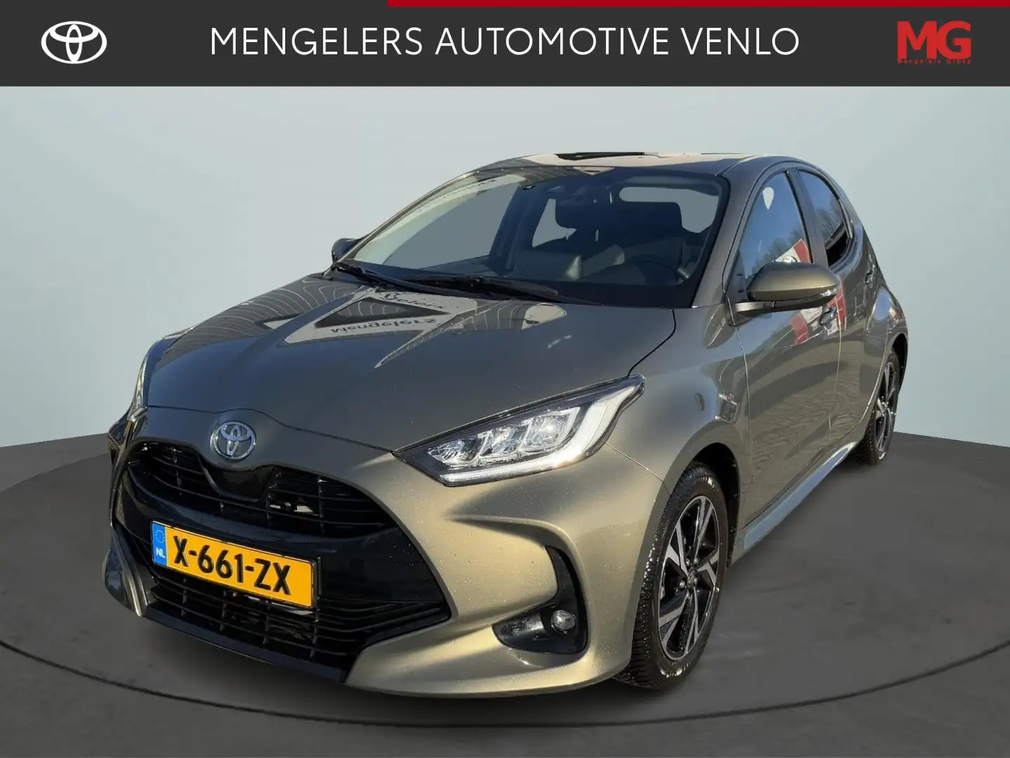 Toyota Yaris 1.5 VVT-i First Edition Cruise Control Adaptief / Groen - 1