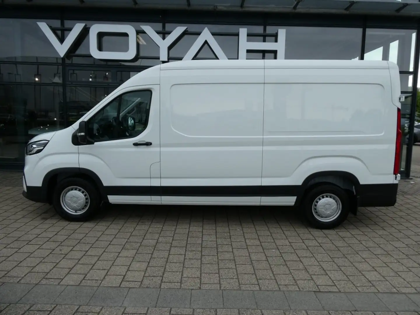 Maxus Deliver 9 2.0 Diesel L3H2 3,5t Komfort*Klima*Apple*LED Bianco - 2