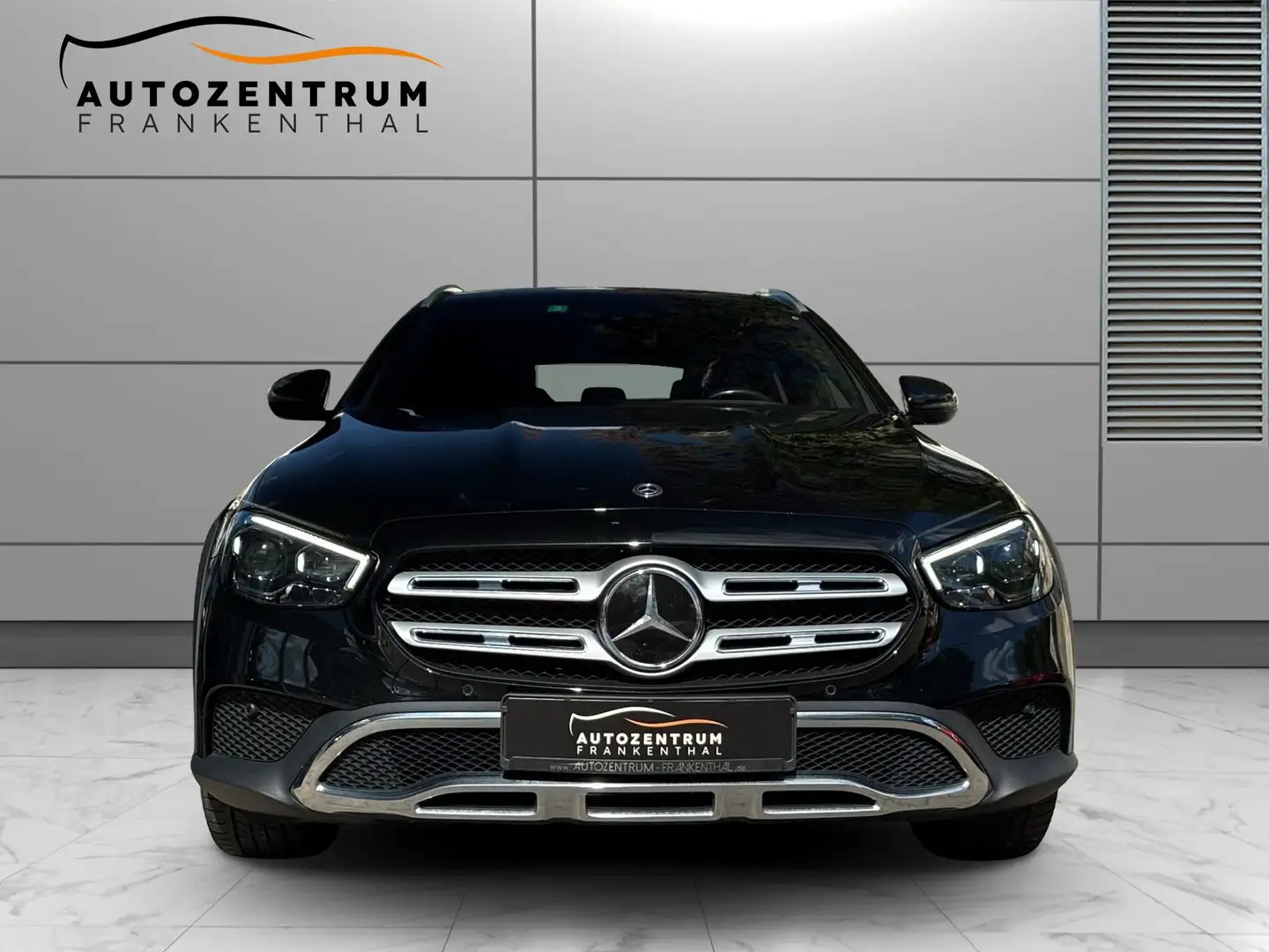 Mercedes-Benz E 400 d 4M All-Terrain ACC PANO MULTIBEAM WIDESCREEN Schwarz - 2