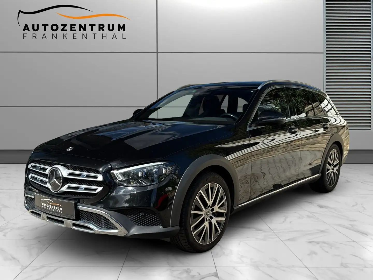 Mercedes-Benz E 400 d 4M All-Terrain ACC PANO MULTIBEAM WIDESCREEN Schwarz - 1